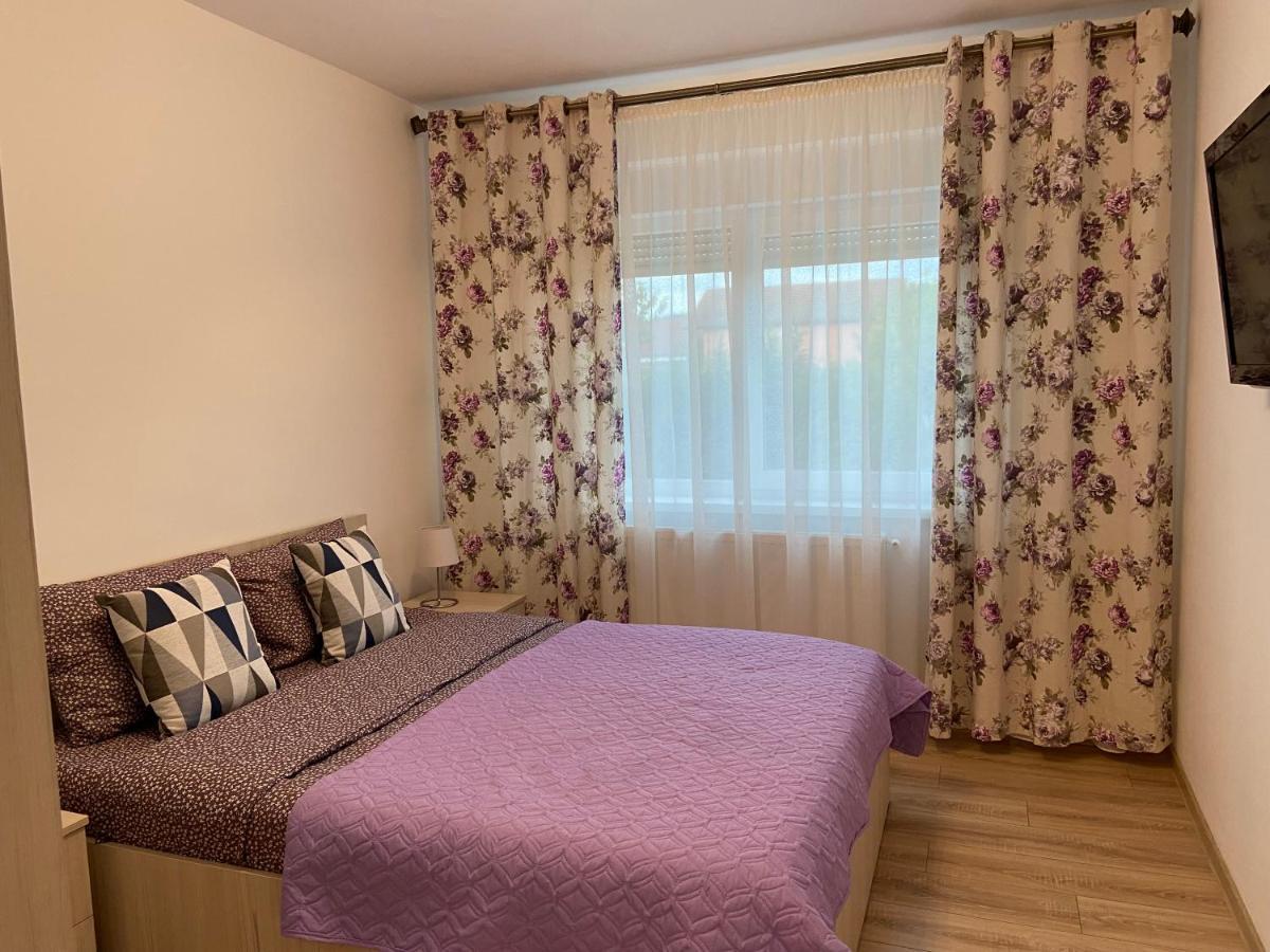 Motilor Apartament Apartment Алба Юлия Екстериор снимка
